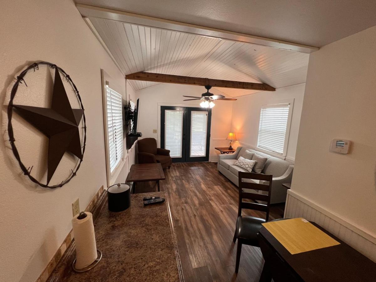 The Hideout Golf Club & Resort Lake Brownwood Bagian luar foto